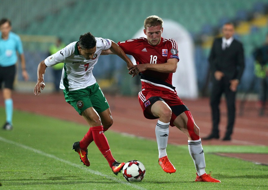 保加利亚小胜希腊，取得欧预赛半决赛资格