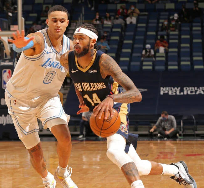 -鹈鹕外线火力全开，带队连胜迎战对手