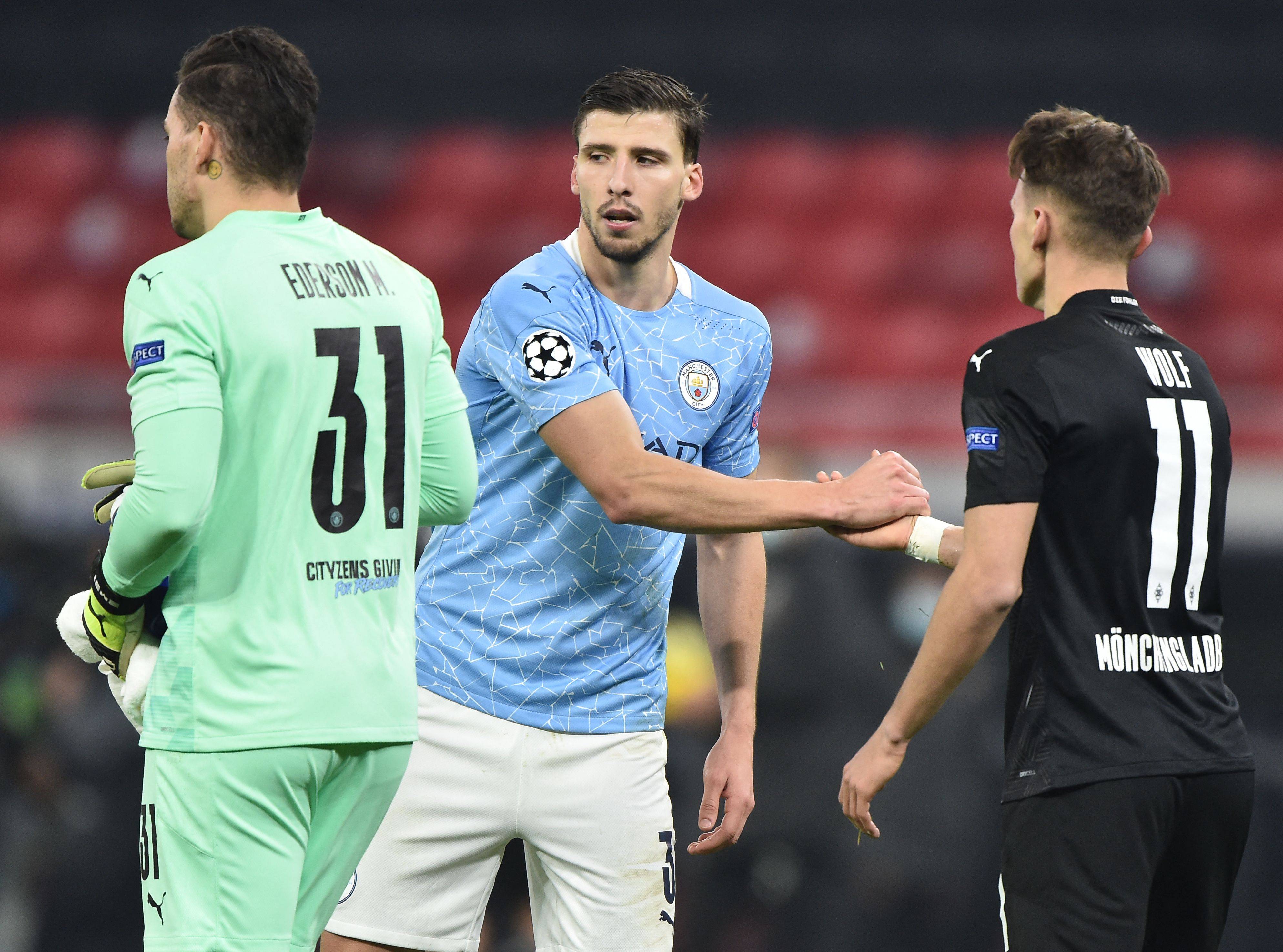 闪电入球锁定胜利,晋级半决赛心连心 闪电入球锁定胜利,晋级半决赛心连心