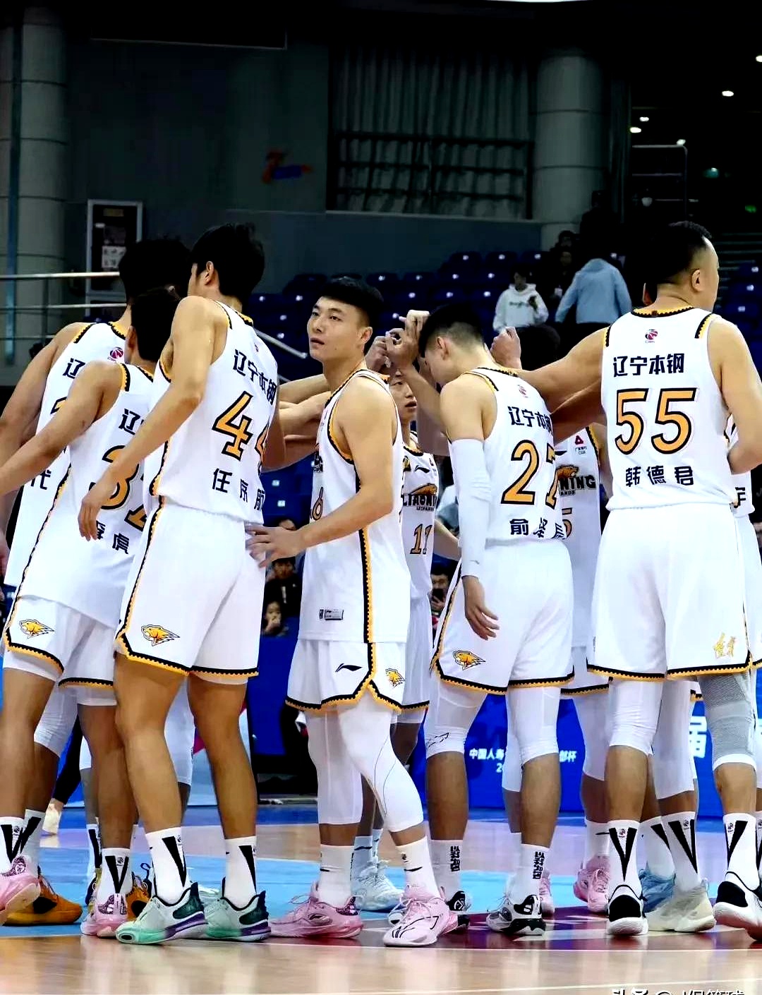 沈阳赛场沸腾：沈阳体育学院队逐鹿联盟赛场，力争争冠