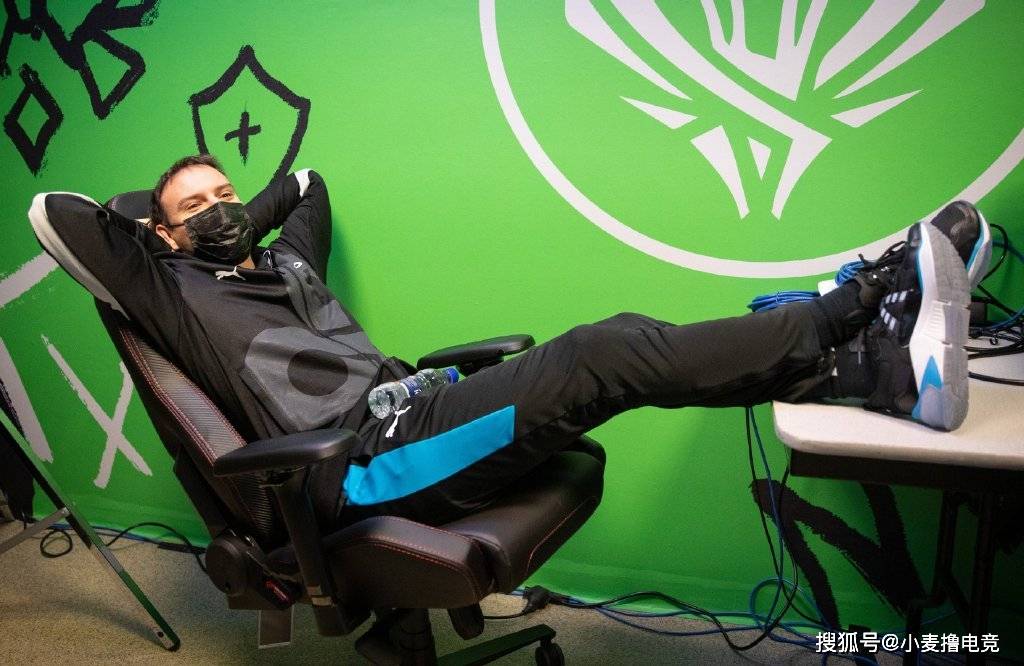 PSG险胜C9,Ruler关键团战开团秒人激烈交锋入围赛,点燃全场激情的简单介绍 PSG险胜C9,Ruler关键团战开团秒人激烈交锋入围赛,点燃全场激情的简单介绍