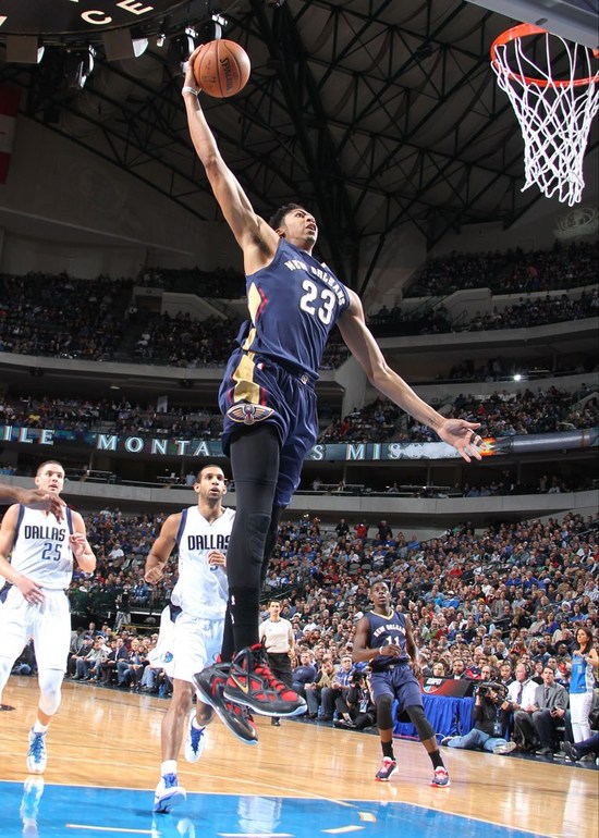 鹈鹕力克小牛，扳平系列赛