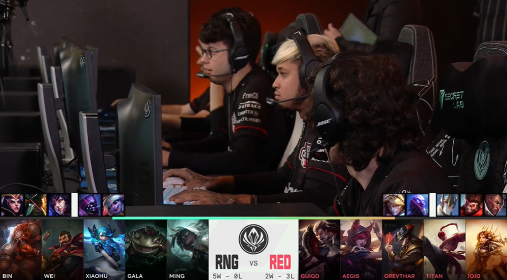 AG真人官网-HLE力克SHR，Xiaohu关键团战开团秒人激烈交锋全球总决赛，让粉丝疯狂欢呼