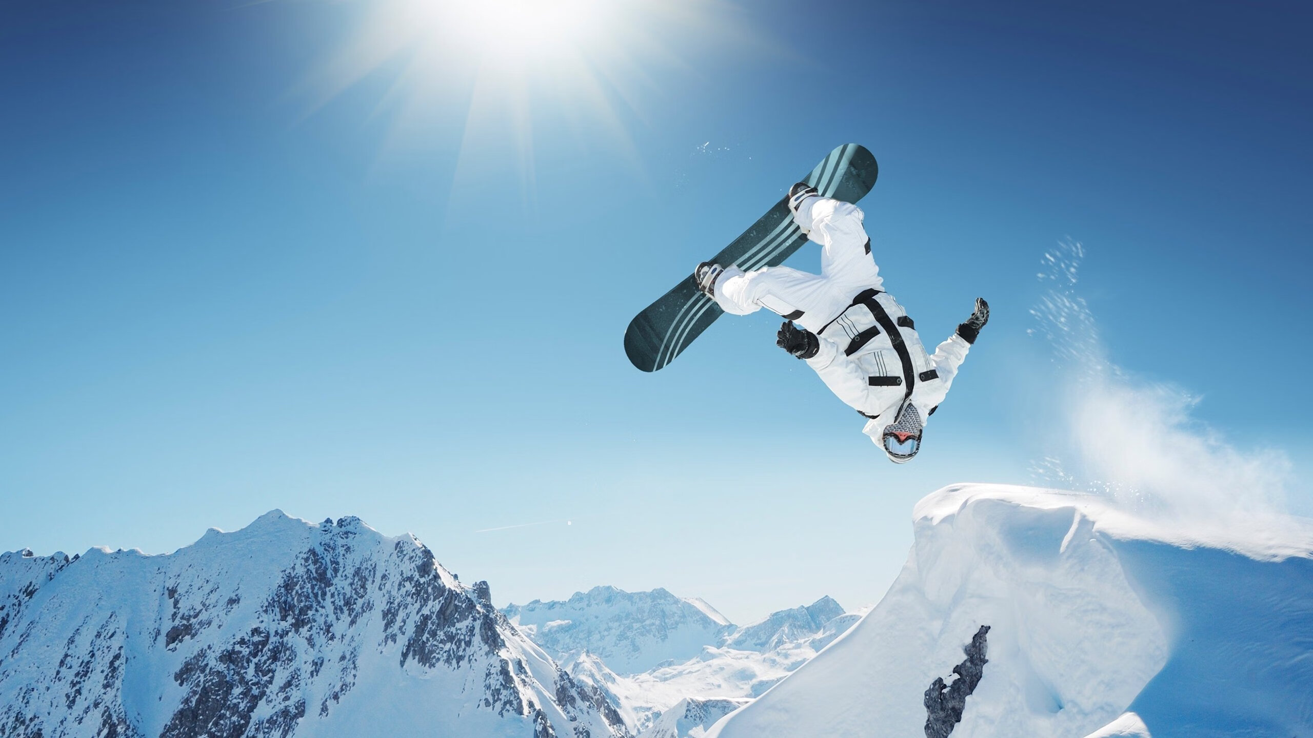 唯一性的跨界盛宴,魔术队夺冠奇迹与约基奇的足球德比统治