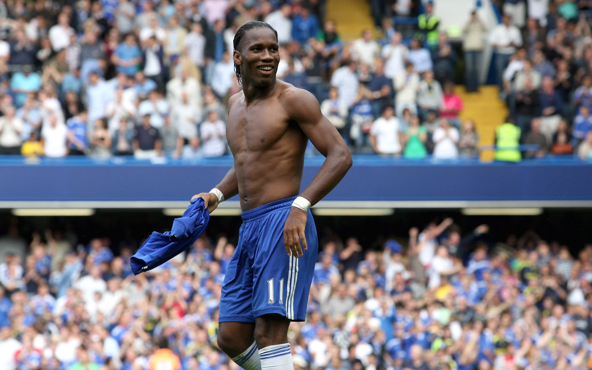 攻防一体锁死老鹰,霍勒迪全场最佳无争议